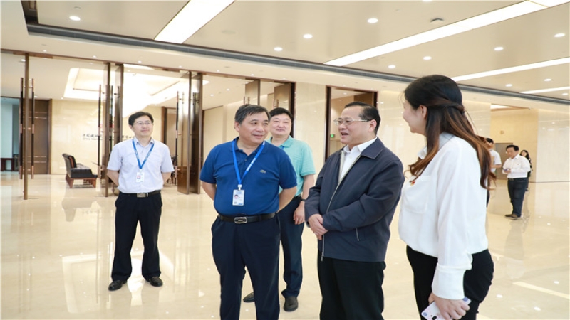 雨花區委書記張敏一行調研中機國際